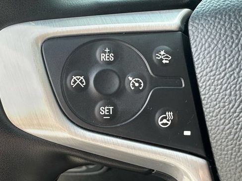 Used 2024 GMC Terrain SLT AWD/4WD image 12