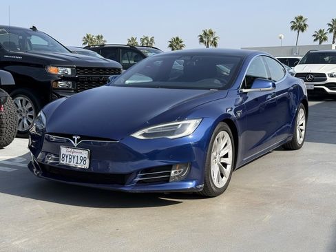 Used 2017 Tesla Model S 75D image 1