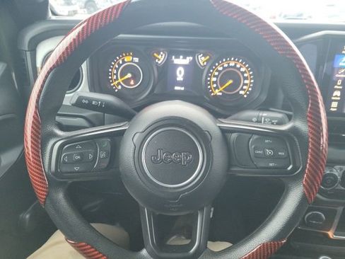 Used 2024 Jeep Wrangler Sport image 15
