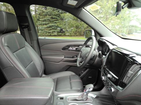 Certified 2023 Chevrolet Traverse RS AWD/4WD image 18