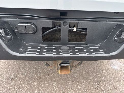 Used 2020 Toyota Tacoma TRD Off-Road AWD/4WD image 21