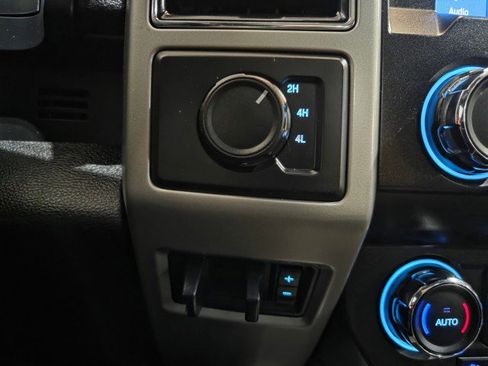 Used 2020 Ford F450 Lariat w/ Lariat Value Package image 51