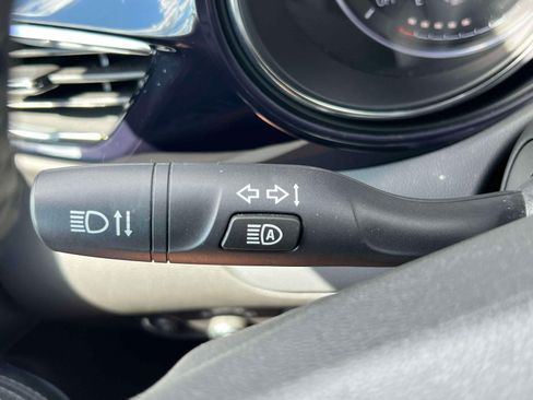 Used 2022 Buick Encore GX Select w/ Sport Touring Package AWD/4WD image 11