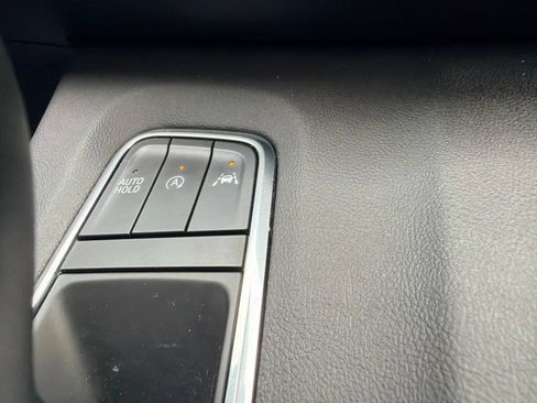 Used 2024 Cadillac Escalade Sport AWD/4WD image 34