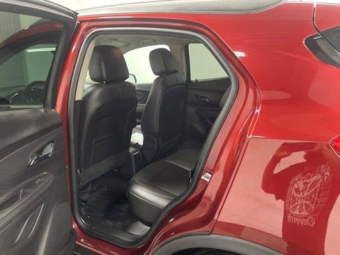 Used 2021 Buick Encore Preferred AWD/4WD image 10