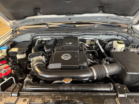 Used 2014 Nissan Frontier S image 27