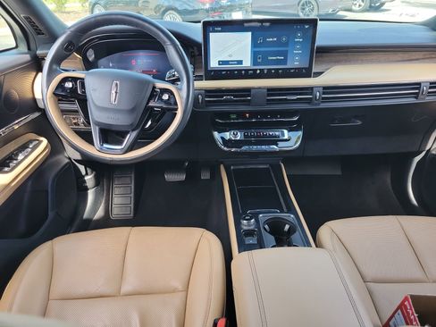 Used 2023 Lincoln Corsair Reserve w/ Jet Appearance Package FWD image 15
