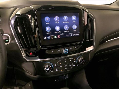 Used 2023 Chevrolet Traverse LT w/ Midnight/Sport Edition image 7