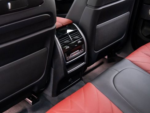 New 2026 BMW X6 M60i image 17