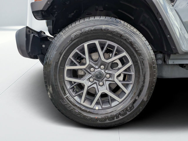Certified 2026 Jeep Wrangler Unlimited Sahara AWD/4WD image 10