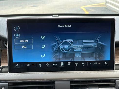 New 2026 Lincoln Corsair Reserve w/ Jet Appearance Package image 16