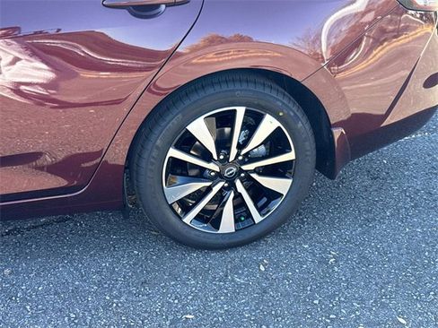 New 2025 Nissan Sentra SV w/ SV Premium Package image 10