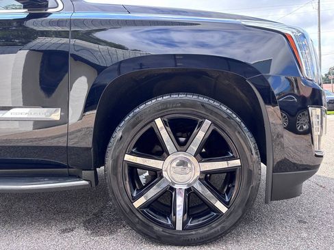 Used 2015 Cadillac Escalade Premium AWD/4WD image 5