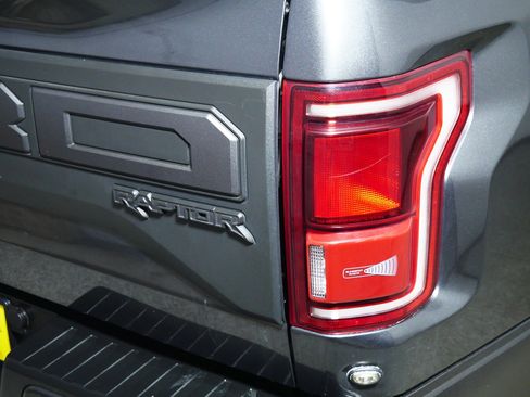 Used 2019 Ford F150 Raptor w/ Equipment Group 802A Luxury image 17