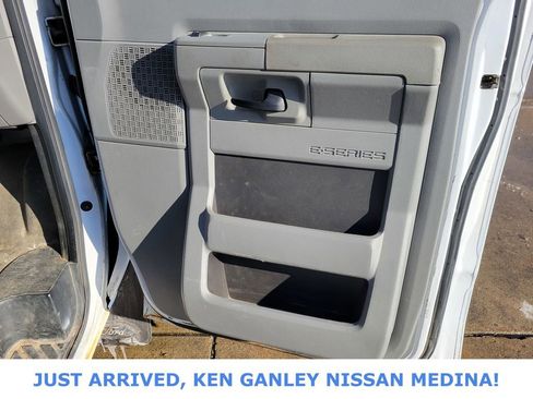 Used 2012 Ford E-350 and Econoline 350 Super Duty w/ PWR Locks & Windows Group image 19
