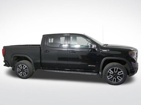 Used 2024 GMC Sierra 1500 AT4 w/ AT4 Premium Package AWD/4WD image 2