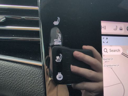 Used 2025 Jeep Wagoneer Series III w/ Premium Group I image 3