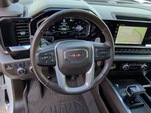 Used 2023 GMC Sierra 1500 SLT w/ SLT Premium Package AWD/4WD image 16