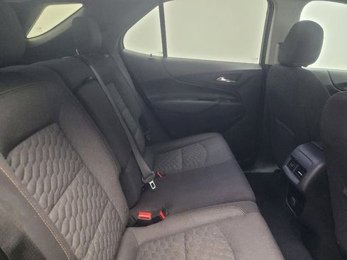 Used 2018 Chevrolet Equinox LT AWD/4WD image 19