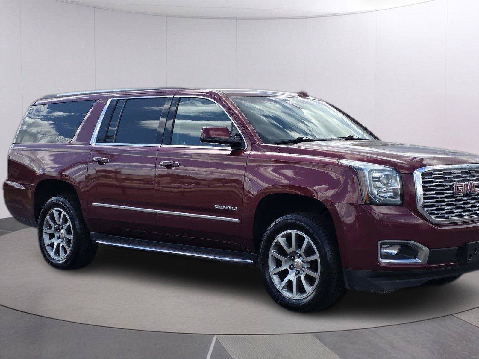 Used 2020 GMC Yukon XL Denali AWD/4WD image 3