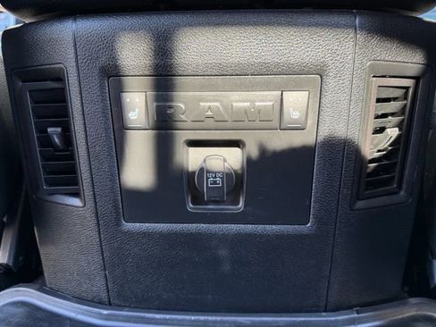 Used 2018 RAM 2500 Laramie w/ Sport Appearance Group image 27