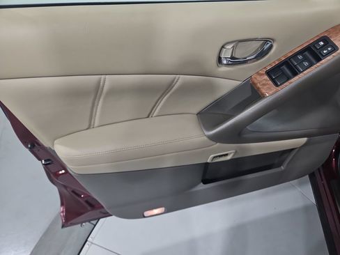 Used 2012 Nissan Murano LE w/ Platinum Pkg AWD/4WD image 11