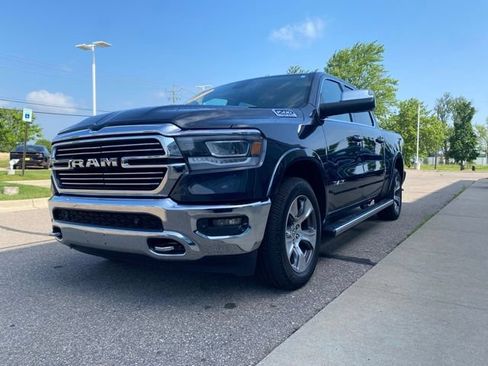 Used 2020 RAM 1500 Laramie AWD/4WD image 2