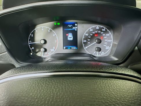 Used 2024 Toyota Corolla Cross LE FWD image 19