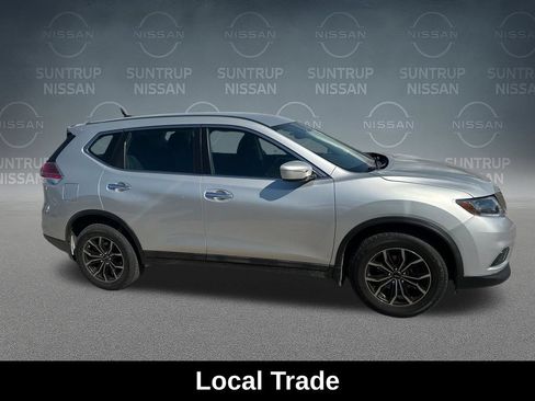 Used 2015 Nissan Rogue S AWD/4WD image 7