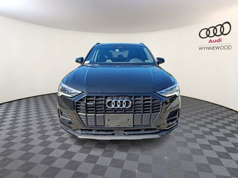 Certified 2023 Audi Q3 2.0T Premium w/ Convenience Package AWD/4WD image 2