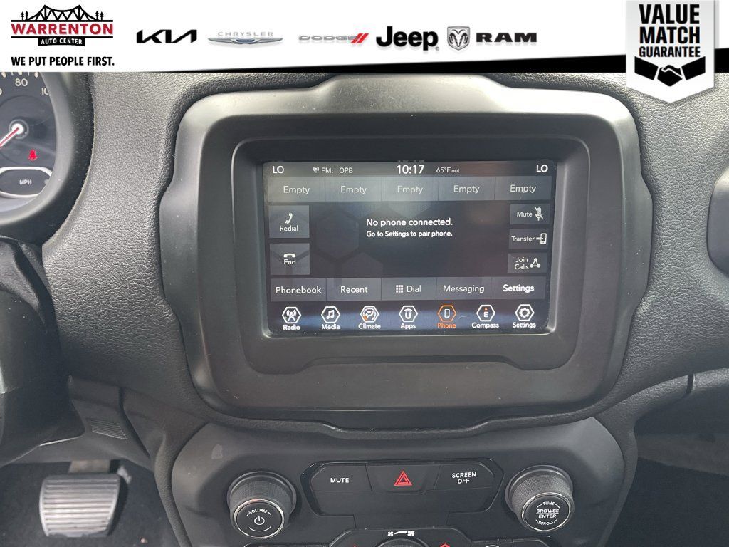 Used 2018 Jeep Renegade Latitude AWD/4WD image 23