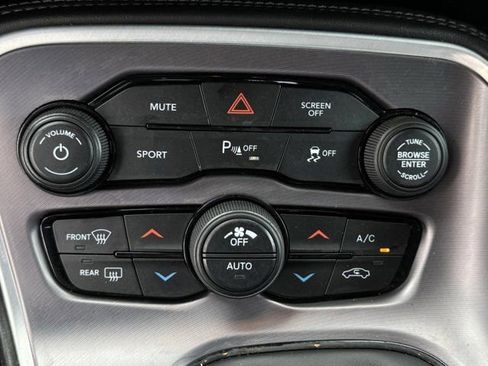 Used 2019 Dodge Challenger R/T w/ Blacktop Package image 19