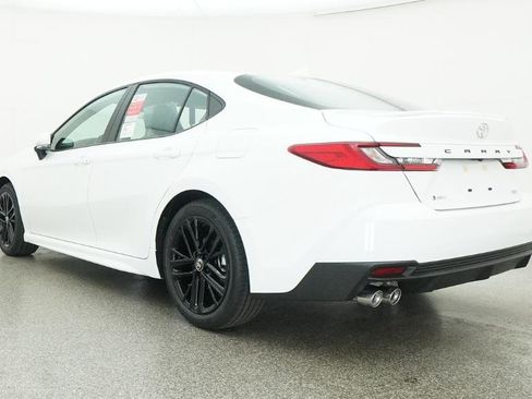 New 2026 Toyota Camry SE image 9