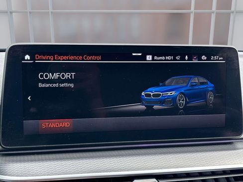 Used 2022 BMW 540i xDrive w/ M Sport Package AWD/4WD image 28