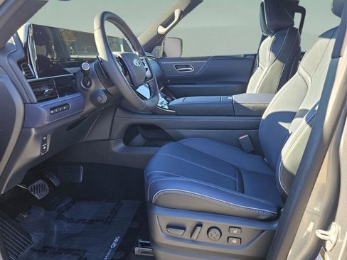 New 2026 INFINITI QX80 4WD w/ Sport Exterior Package image 9