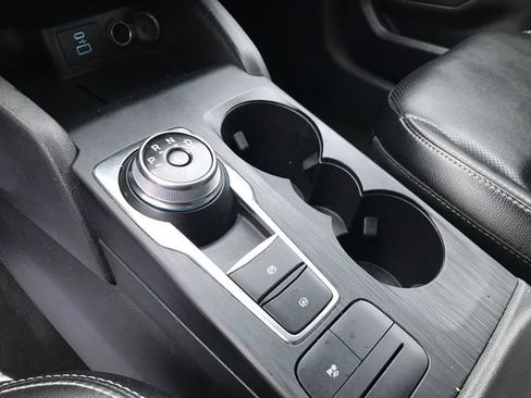 Used 2022 Ford Escape SEL image 6