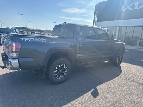 Used 2021 Toyota Tacoma TRD Off-Road image 6