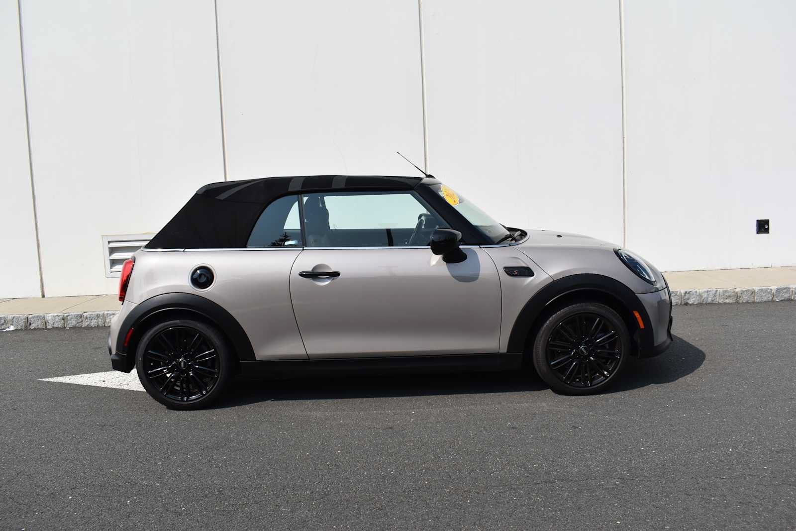 Used 2023 MINI Cooper S FWD image 4