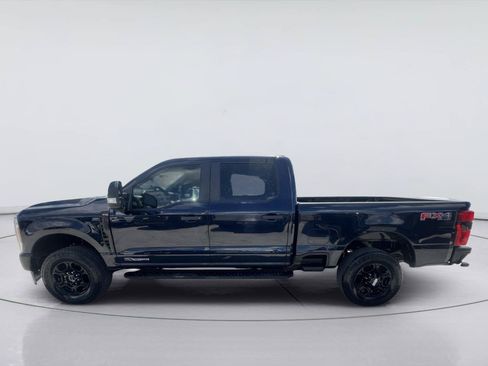 Used 2023 Ford F250 XL w/ STX Appearance Package AWD/4WD image 6