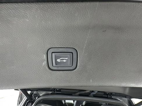 Used 2023 Buick Enclave Essence w/ Experience Buick Package image 17