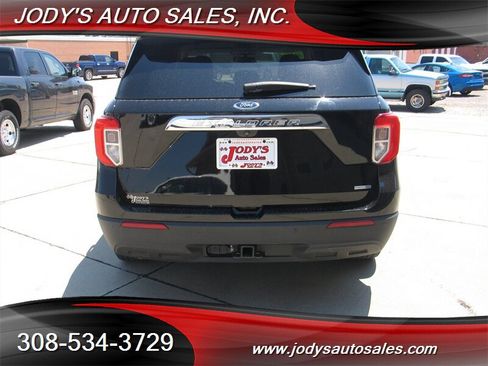 Used 2020 Ford Explorer 4WD w/ Class III Trailer Tow Package image 32
