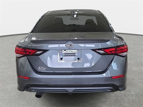 Used 2021 Nissan Sentra SR image 6