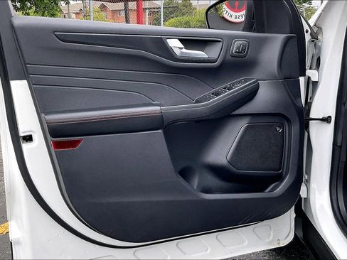 Used 2022 Ford Escape SEL w/ SEL Stealth AWD Package image 22