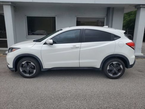 Used 2018 Honda HR-V EX-L image 11