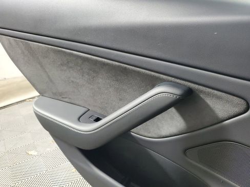 Used 2021 Tesla Model 3 Long Range image 16