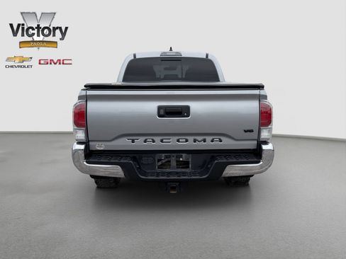 Used 2020 Toyota Tacoma TRD Off-Road AWD/4WD image 5