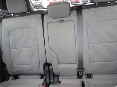 Certified 2022 Ford Escape SE w/ SE Sport Appearance Package image 8