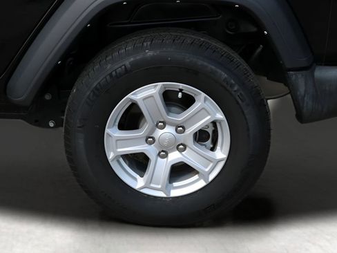 Used 2021 Jeep Wrangler Unlimited Sport w/ Sun And Sound Package AWD/4WD image 9