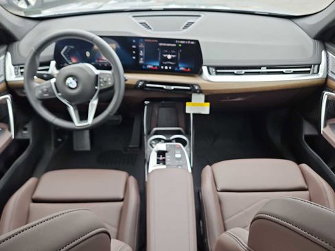 Used 2025 BMW X1 xDrive28i w/ Convenience Package image 15