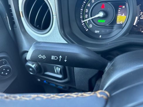 Used 2024 Jeep Wrangler Unlimited AWD/4WD image 48